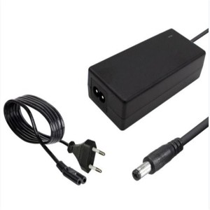 OneTech 12V 5A  Amper Plastik Adaptör